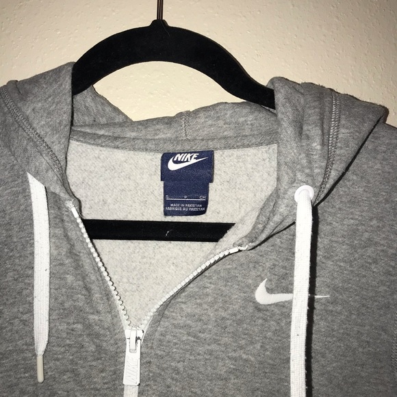 Zip up NIKE sweatshirt - Picture 3 of 3